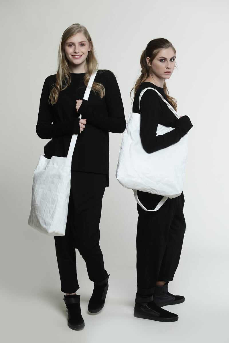 EMMA Gray Oversize Vegan Shoulder bag – Caroline Mazurik Handbags