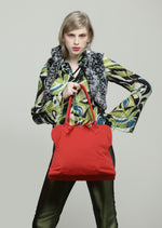 Load image into Gallery viewer, Oversize Red vegan shoulder fabric tote bag Vegan Large Tote Bag
